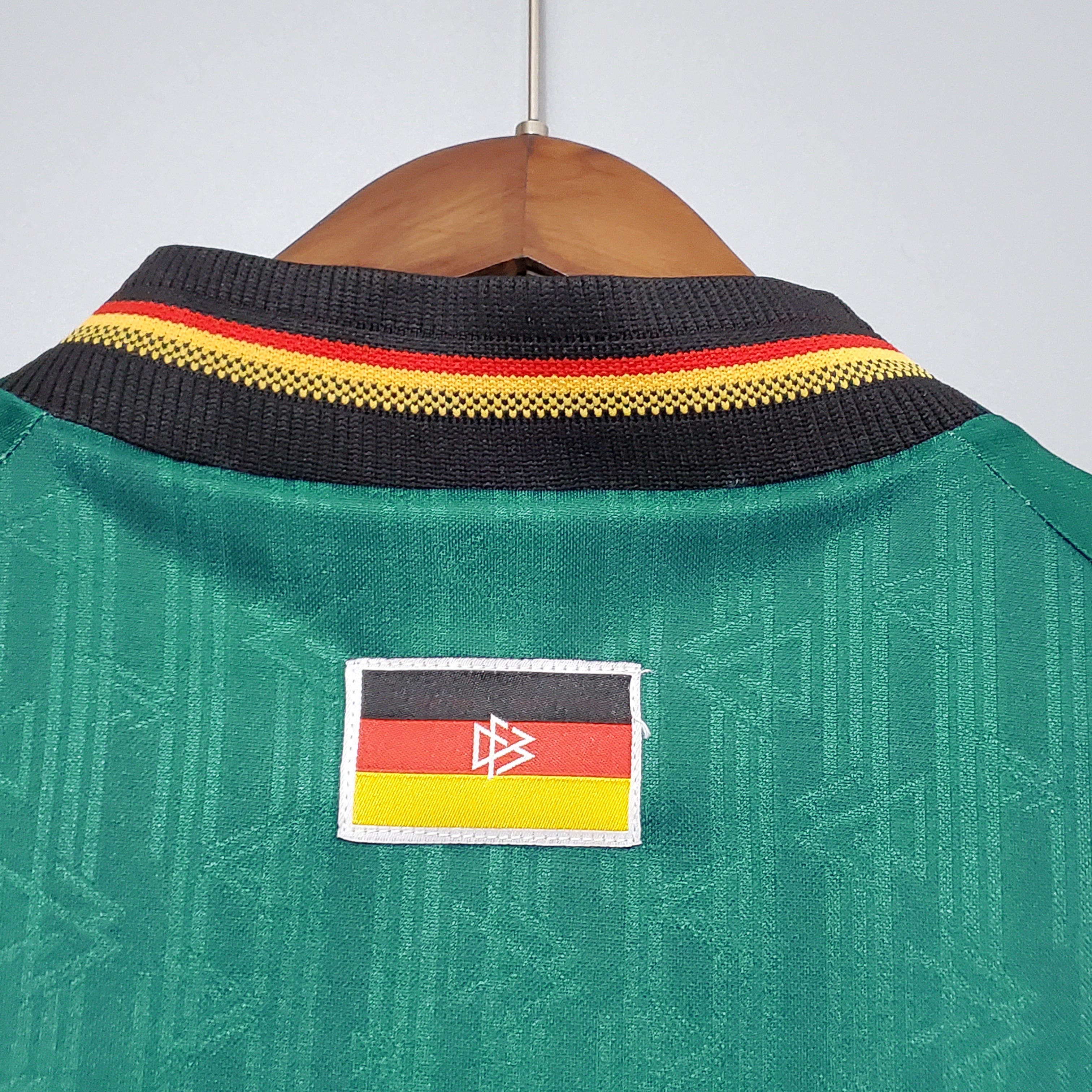 Germany 1996 | Retro Away