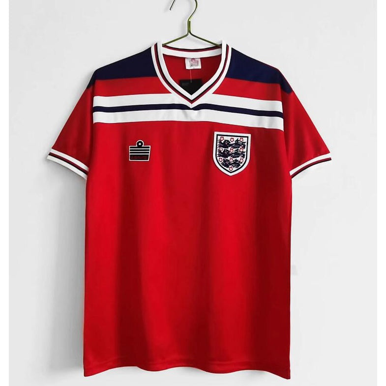 England 82 | Retro Away